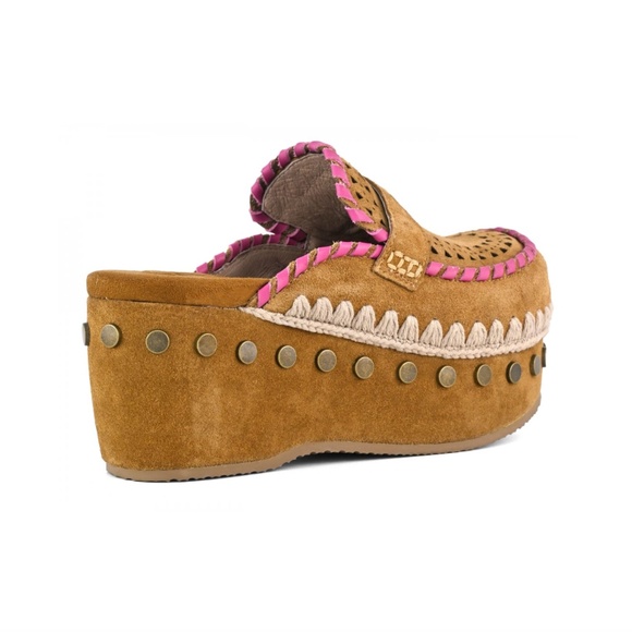 Mou | Leather Overstitching Suede Clogs - Cognac & Pink - 60mm Wedge - Picture 5 of 15